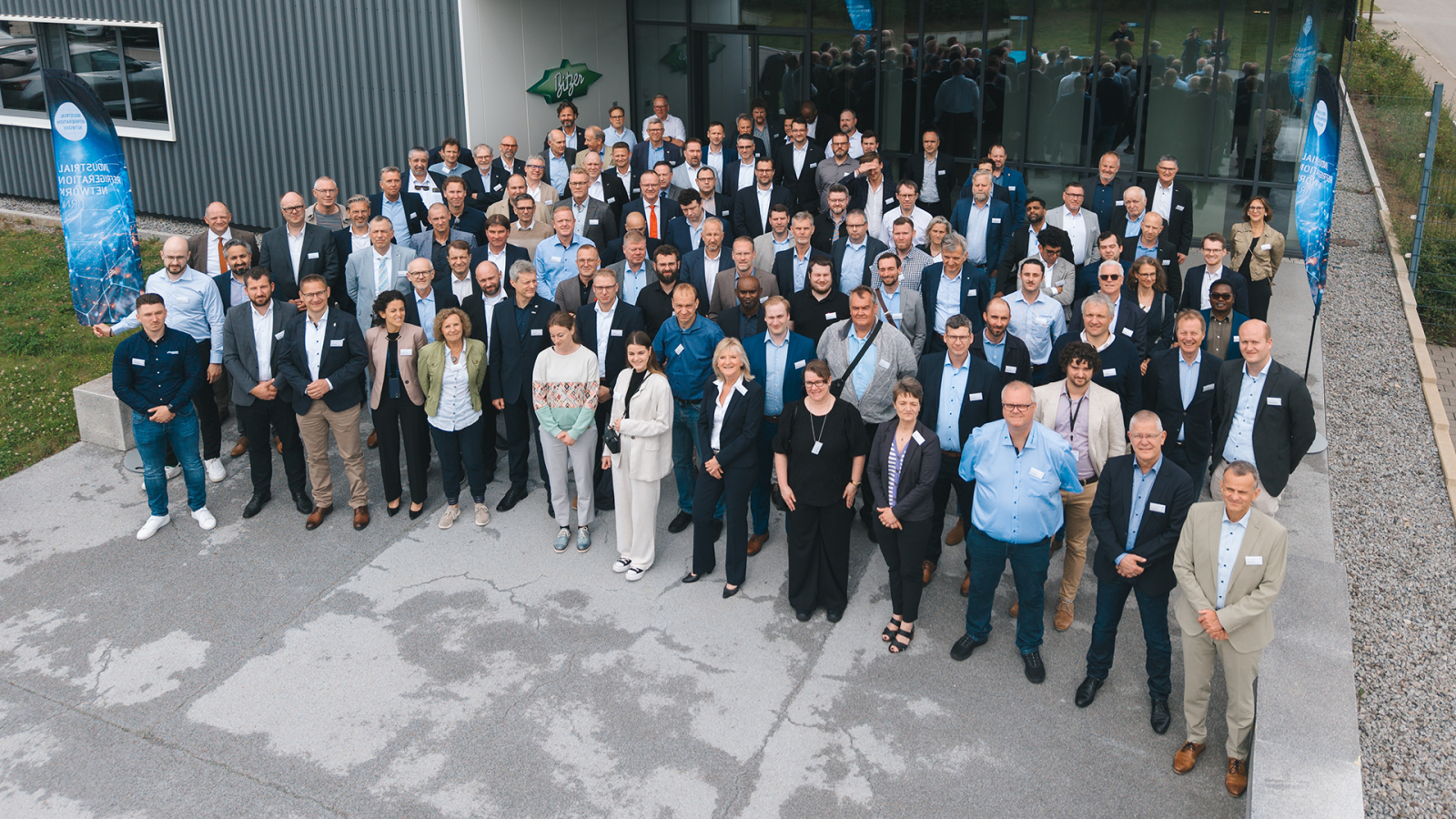 Group picture with all participants of the IRN conference